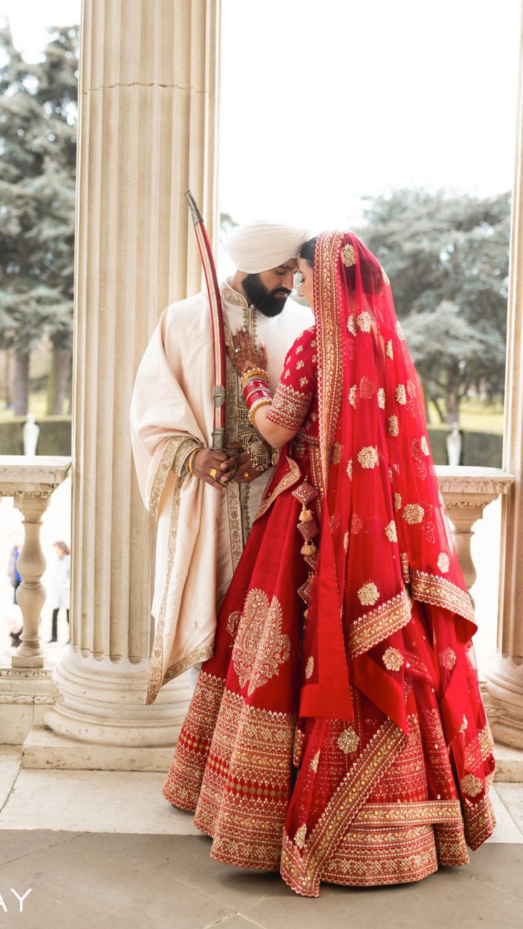Raj & Priya | Highlights

#RajAndPriya #SikhWedding #AnandKaraj #Newlyweds #WeddingElegance

Bride @priya96
Groom @bigraj94
Bride Makeup @makeupbysai
Bridal hair @hairby.pria
Mehndi @mehndibymanii
Jewellery @s.klondon
Bride outfit @frontierraasuk
Groom outfit and Turban @pagh_vala
Caterer @preeticatering
wedding car @rrphantomcars