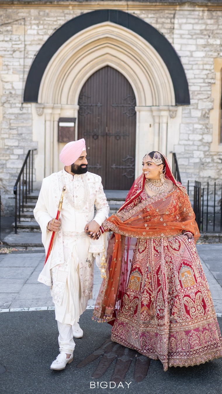 A day filled with love, tradition and unforgettable moments. 

Harvir & Kulraj | Two souls, one journey, and the beginning of their forever.

Bride MUA - @makeupbysimk 
Mendi - @divinestylemehndi 
Wedding outfit - @mongasuk 
Jewellery - @thejewellerytrunk 
Groom outfit - @mongasuk 
Dj- @krownentertainments 
Decor- @eternalideasevents 
Wedding car- @phantomhirelondon 
Pagh tying - @sohni.pagh 

#SikhWedding #AnandKaraj #PunjabiWedding #SouthamptonWedding #BigdayPhotography